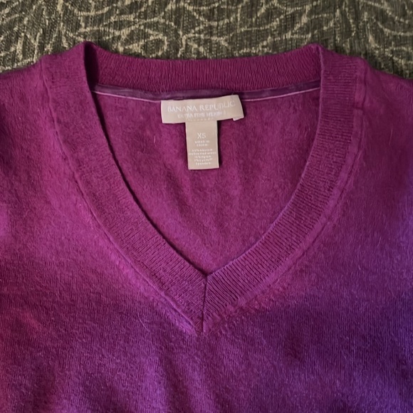 Banana Republic Wool Sweater XS - Picture 3 of 3